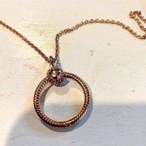 Pandora rose gold O pendant